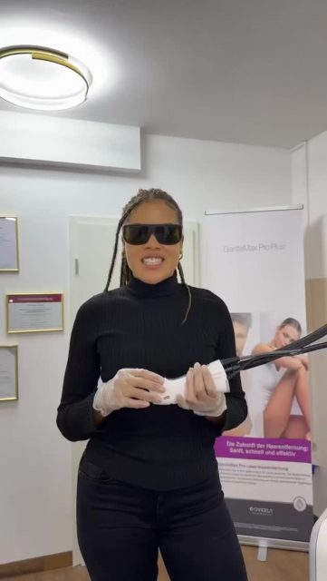 Träumst du von dauerhaft glatter Haut? ✨
Dann ist jetzt der perfekte Zeitpunkt fürs Lasern 🤍
Starte jetzt – Buche deinen Termin über den Link in der BIO 💫